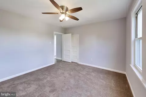 Entry Way - 5312 Catalpha, Baltimore, MD 21214 photo 6 of 8