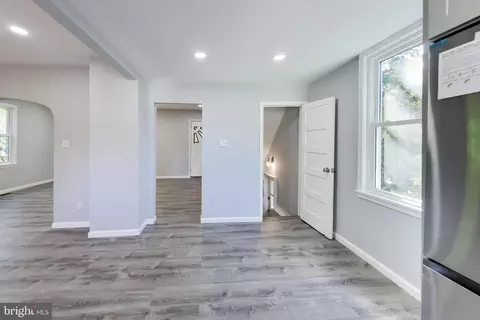Entry Way - 5312 Catalpha, Baltimore, MD 21214 photo 3 of 8