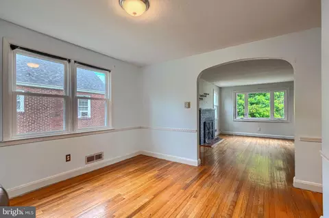 Living - 6502 Eastern Pkwy, Baltimore, MD 21214 photo 4 of 4