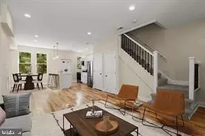 Entry Way - 3827 Boarman Ave, Baltimore, MD 21215 photo 1 of 3