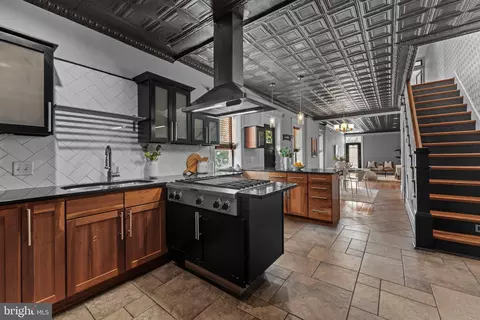Kitchen - 43 S Decker Ave S, Baltimore, MD 21224 photo 2 of 5