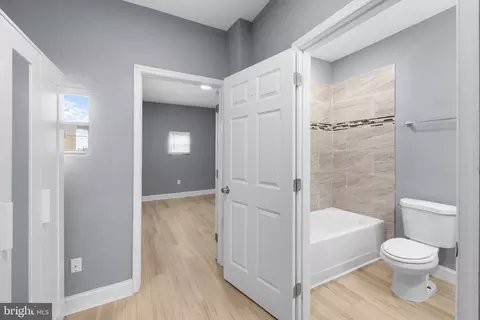 Entry Way - 1007 Bennett Pl, Baltimore, MD 21223 photo 12 of 13