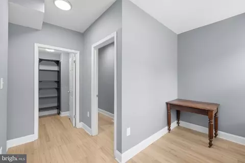 Entry Way - 1007 Bennett Pl, Baltimore, MD 21223 photo 8 of 13