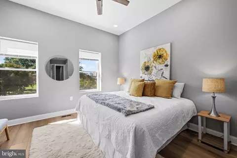 Bedroom - 2114 E Hoffman St, Baltimore, MD 21213 photo 1 of 3