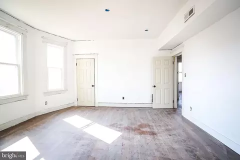 Bedroom - 4305 Garrison Blvd, Baltimore, MD 21215 photo 2 of 2