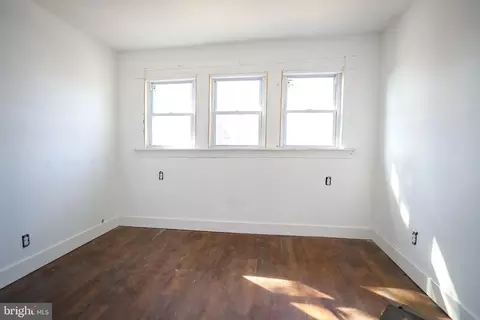 Bedroom - 4305 Garrison Blvd, Baltimore, MD 21215 photo 1 of 2