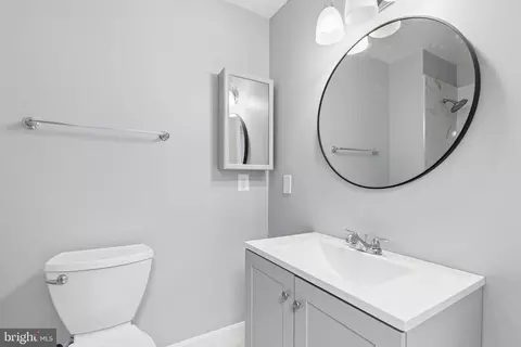 Bath - 926 Homestead St, Baltimore, MD 21218 photo 2 of 2