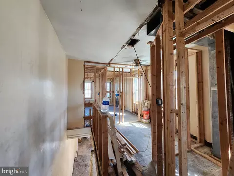 Entry Way - 2729 E Madison St, Baltimore, MD 21205 photo 13 of 16