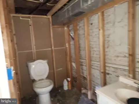 Bath - 2729 E Madison St, Baltimore, MD 21205 photo 3 of 3
