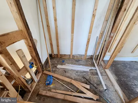 Entry Way - 2729 E Madison St, Baltimore, MD 21205 photo 16 of 16