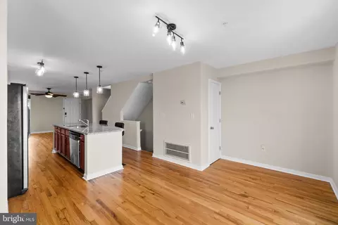 Living - 4617 Dillon St, Baltimore, MD 21224 photo 4 of 6