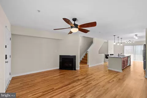 Living - 4617 Dillon St, Baltimore, MD 21224 photo 2 of 6