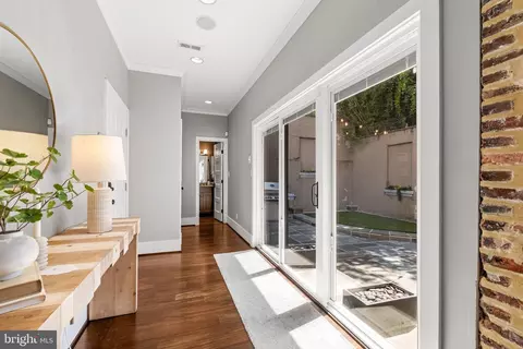 Entry Way - 37 Birckhead St, Baltimore, MD 21230 photo 3 of 6