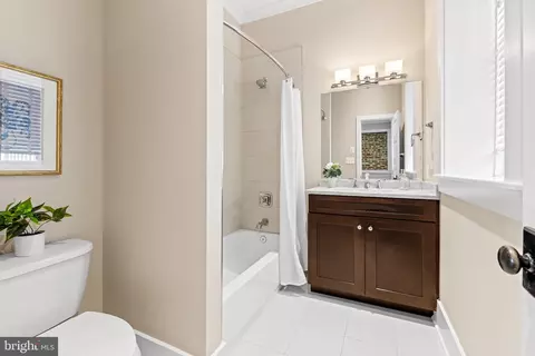 Bath - 37 Birckhead St, Baltimore, MD 21230 photo 6 of 7