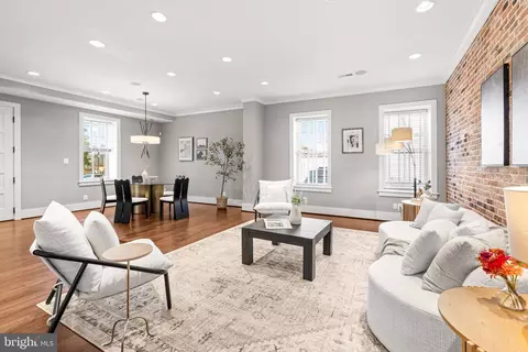 Living - 37 Birckhead St, Baltimore, MD 21230 photo 1 of 3