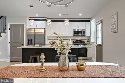 Other - 302 Martingale Ave, Baltimore, MD 21229 photo 3 of 10