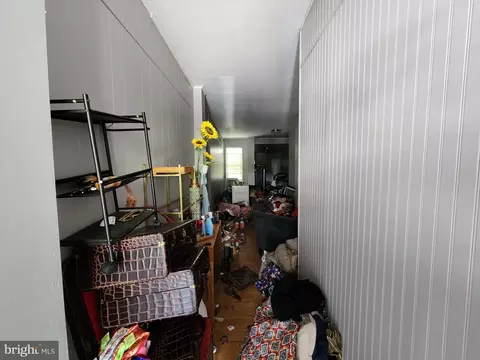 Entry Way - 2913 W Mosher St, Baltimore, MD 21216 photo 1 of 11