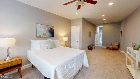 Bedroom - 1410 N Bond St, Baltimore, MD 21213 photo 2 of 4