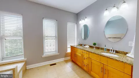 Entry Way - 1410 N Bond St, Baltimore, MD 21213 photo 10 of 10