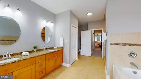 Entry Way - 1410 N Bond St, Baltimore, MD 21213 photo 9 of 10