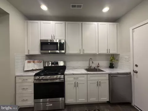 Kitchen - 606 Springfield Ave, Baltimore, MD 21212 photo 3 of 4