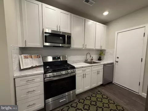 Kitchen - 606 Springfield Ave, Baltimore, MD 21212 photo 1 of 4