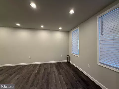 Living - 606 Springfield Ave, Baltimore, MD 21212 photo 3 of 5