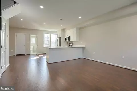 Living - 1503 N Payson St N, Baltimore, MD 21217 photo 1 of 5