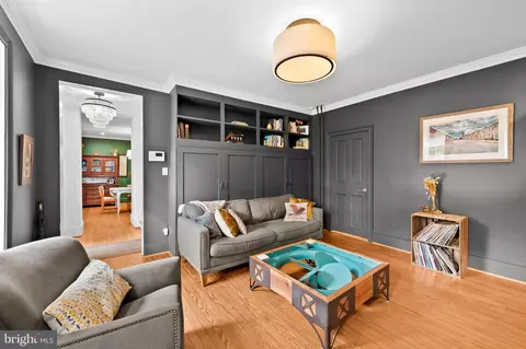 Living - 3711 Clipper Rd, Baltimore, MD 21211 photo 5 of 5