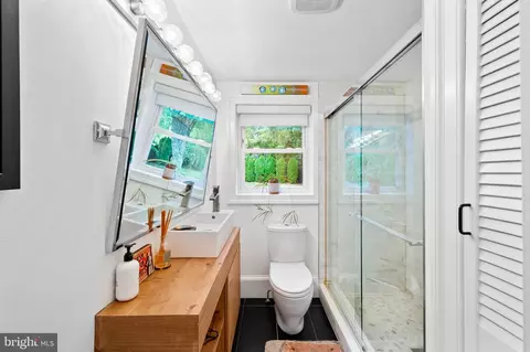 Bath - 3711 Clipper Rd, Baltimore, MD 21211 photo 1 of 4