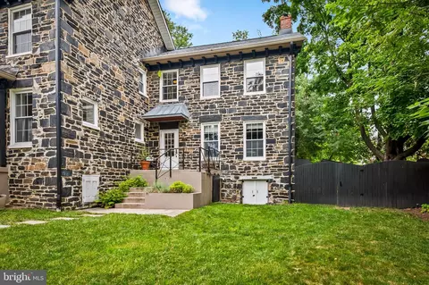 Exterior - 3711 Clipper Rd, Baltimore, MD 21211 photo 7 of 9