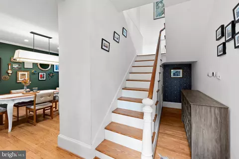 Entry Way - 3711 Clipper Rd, Baltimore, MD 21211 photo 1 of 4