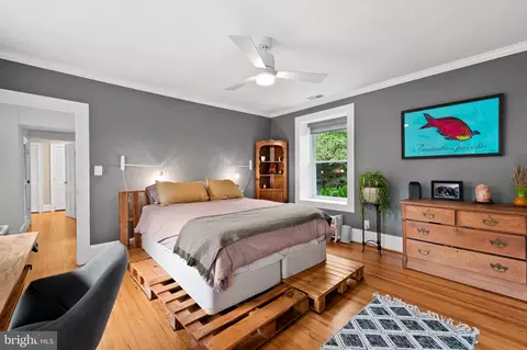 Bedroom - 3711 Clipper Rd, Baltimore, MD 21211 photo 5 of 10