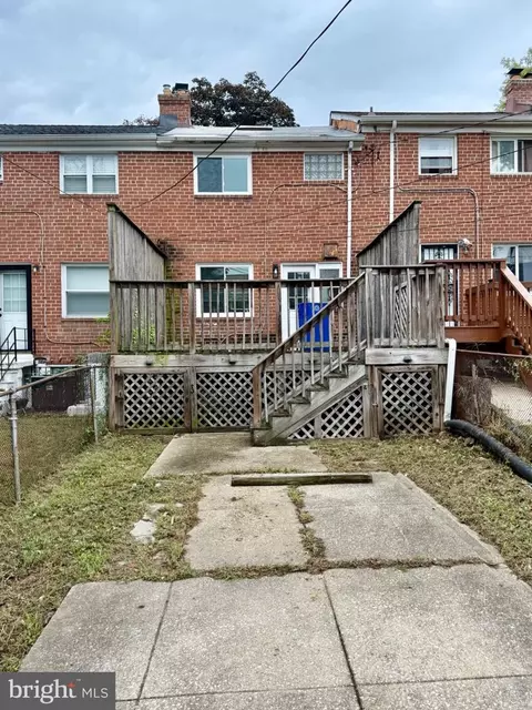 Exterior - 617 Brisbane Rd, Baltimore, MD 21229 photo 1 of 1