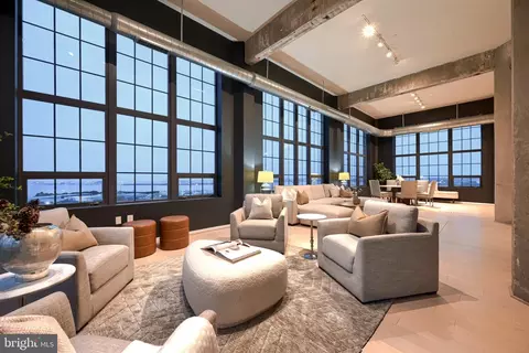 Living - 1200 Steuart St #1515, Baltimore, MD 21230 photo 10 of 11
