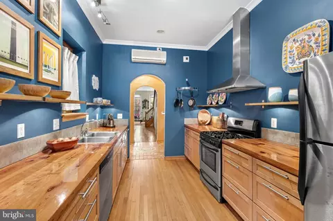 Kitchen - 1802 Saint Paul St, Baltimore, MD 21202 photo 7 of 8