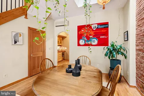 Dining - 1802 Saint Paul St, Baltimore, MD 21202 photo 3 of 10