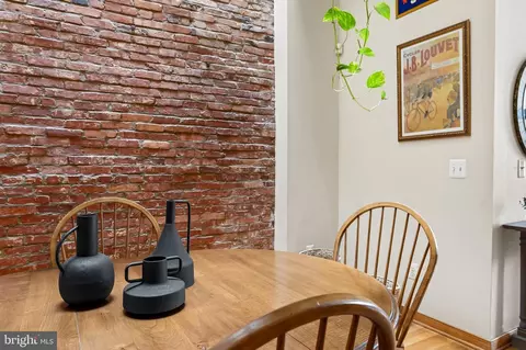 Dining - 1802 Saint Paul St, Baltimore, MD 21202 photo 6 of 10