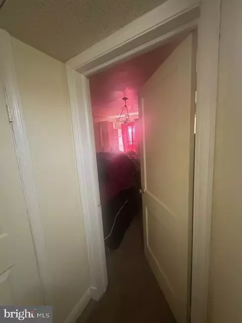 Entry Way - 3640 Kenyon Ave, Baltimore, MD 21213 photo 4 of 4