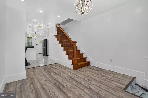 Entry Way - 1900 N Collington Ave, Baltimore, MD 21213 photo 3 of 11