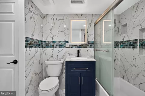 Bath - 1900 N Collington Ave, Baltimore, MD 21213 photo 3 of 4