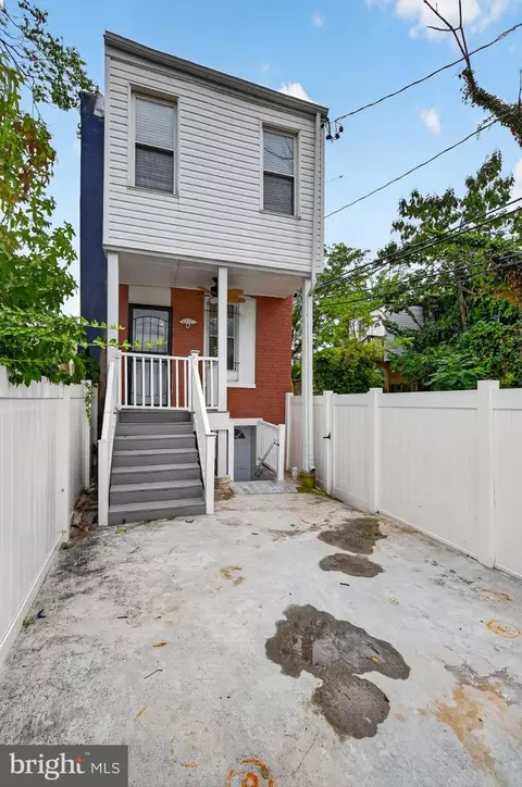 Exterior - 1900 N Collington Ave, Baltimore, MD 21213 photo 2 of 3
