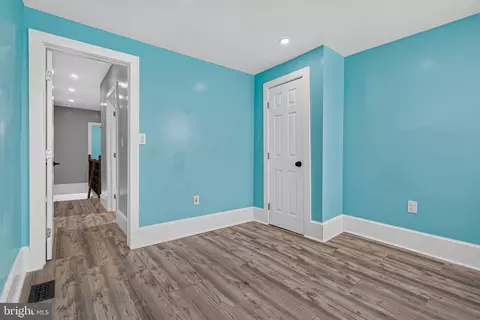 Entry Way - 1900 N Collington Ave, Baltimore, MD 21213 photo 10 of 11