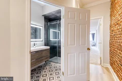 Entry Way - 1806 Light St, Baltimore, MD 21230 photo 13 of 15