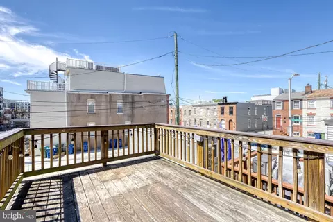 Exterior - 1806 Light St, Baltimore, MD 21230 photo 1 of 4