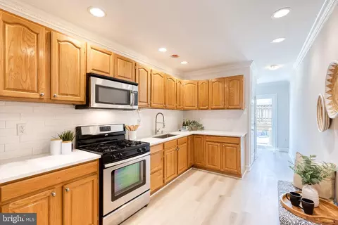 Kitchen - 1806 Light St, Baltimore, MD 21230 photo 1 of 1