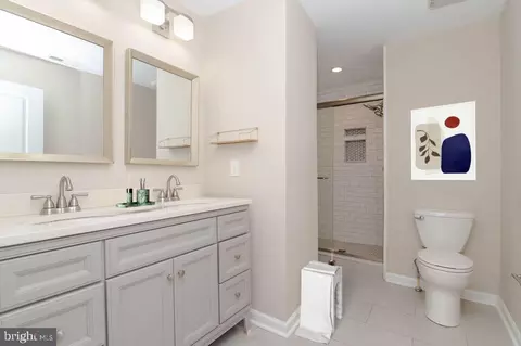 Bath - 3827 Hudson St, Baltimore, MD 21224 photo 1 of 2