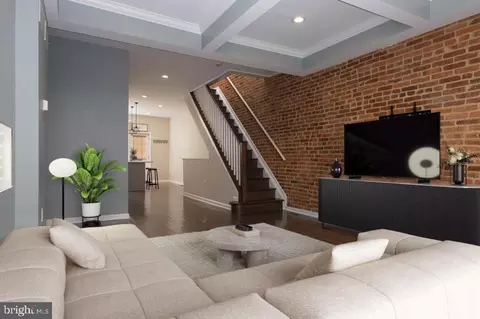 Entry Way - 3827 Hudson St, Baltimore, MD 21224 photo 1 of 8