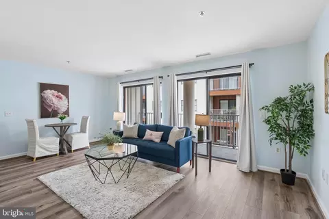 Other - 2702 Lighthouse Pt E #629, Baltimore, MD 21224 photo 1 of 14