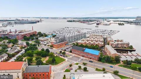 View/Area - 2702 Lighthouse Pt E #629, Baltimore, MD 21224 photo 3 of 3